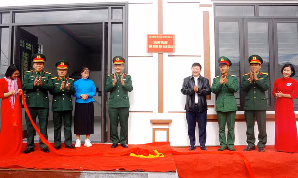 Những ngôi nhà thắm tình quân dân