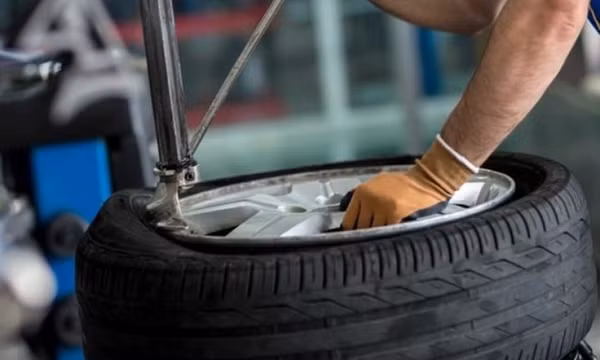 Những lưu ý quan trọng khi thay lốp ô tô mới