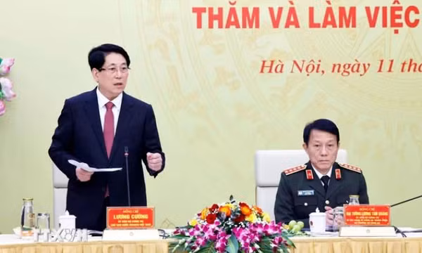Chủ tịch nước: Tổ chức thành công Đại hội Đảng trong CAND đồng bộ trên cả 3 mặt
