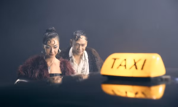 Duy Mạnh gây sốt với "Bắt Taxi"