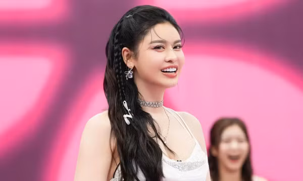 Trương Quỳnh Anh rút khỏi Bước nhảy hoàn vũ