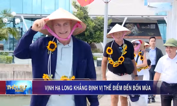 Vịnh Hạ Long khẳng định vị thế điểm đến bốn mùa