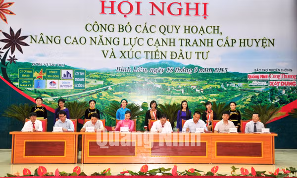 Huyện Bình Liêu công bố quy hoạch, nâng cao năng lực cạnh tranh cấp huyện và xúc tiến đầu tư, tháng 9-2015