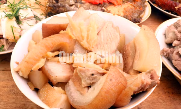 Thịt mỡ kho gừng