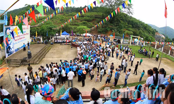 Lễ hội hát Soóng Cọ (xã Bình Liêu)