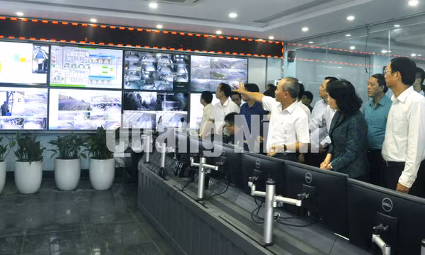 Phó Chủ tịch nước Đặng Thị Ngọc Thịnh thăm và làm việc với Công ty CP Than Hà Lầm, tháng 11-2018