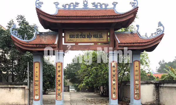 Đền Nhà Bà