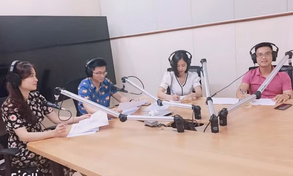 Radio kết nối tháng 3: Hạnh phúc là sẻ chia