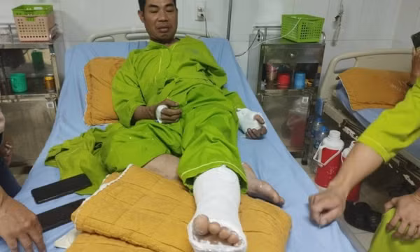 Giây phút cứu 7 công nhân trong khoang máy nghiền bất thành