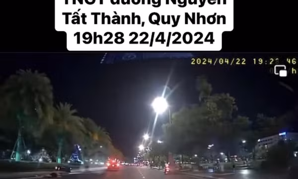 Xác minh ô tô tông xe máy rồi bỏ chạy ở Bình Định