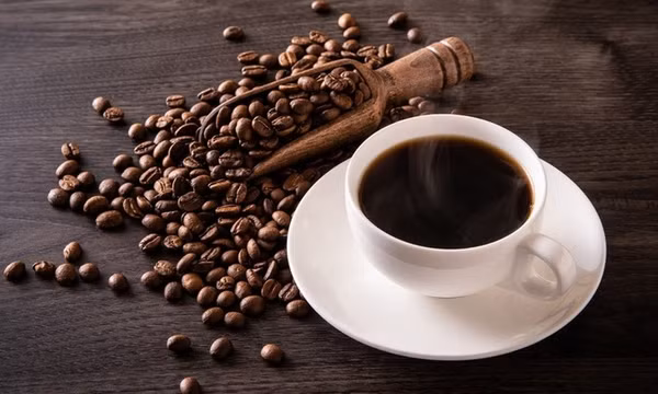 Ngày nào cũng uống một cốc cà phê đen: Lợi hay hại?