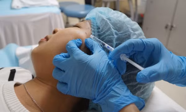 Tiêm botox làm đẹp có gây độc?