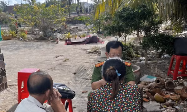 Bị em trai của vợ hờ cùng bạn đánh, thanh niên đâm chết cả hai