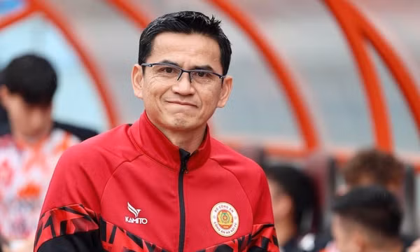 Huấn luyện viên Popov và Kiatisak nói về khả năng dẫn dắt tuyển Việt Nam