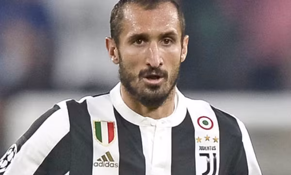 Juve muốn tái hợp với Chiellini