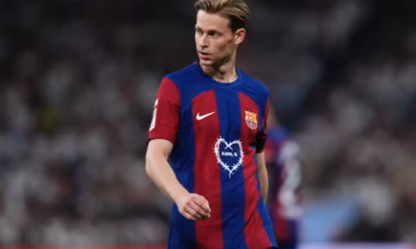 Barca tìm cách tống tiễn De Jong