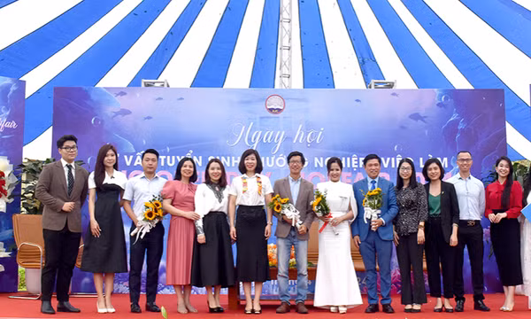 Tưng bừng Ngày hội Tư vấn Tuyển sinh - Hướng nghiệp - Việc làm "AJC OPEN DAY - JOB FAIR 2024"