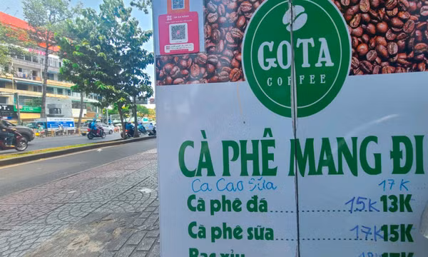 Giá cà phê tăng kỷ lục từ vườn ra vỉa hè