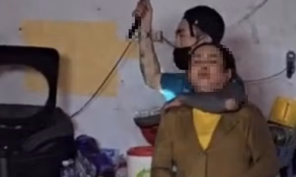 Giải cứu người phụ nữ bị thanh niên dùng dao khống chế nhiều giờ