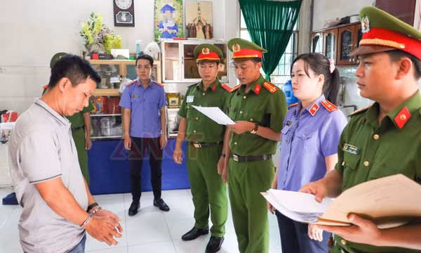 Nhiều phụ nữ sập 'bẫy tình' của các gã đàn ông ở miền Tây