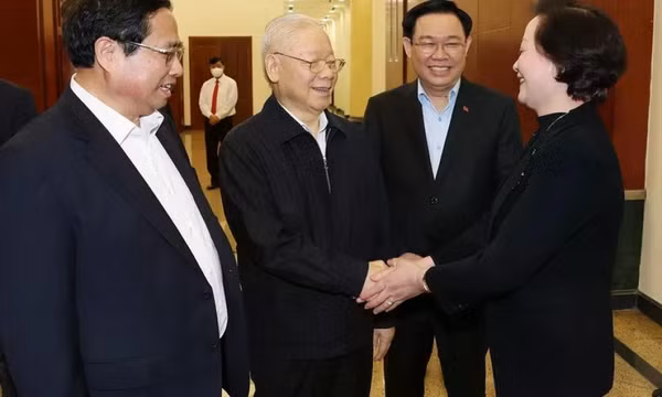 Bài viết của Tổng Bí thư: Xây dựng đội ngũ lãnh đạo trong sạch, vững mạnh