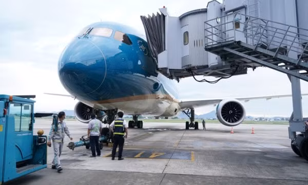 Thiếu máy bay trầm trọng, cách nào 'cứu cánh' ngành hàng không?