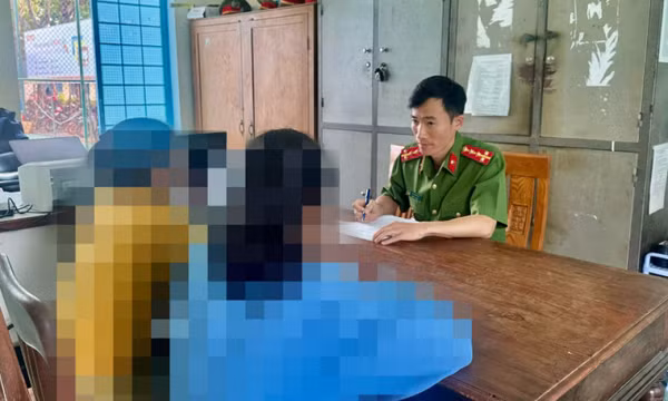 Rủ bé gái đến nhà chơi, 3 thanh niên lần lượt thay nhau hãm hại