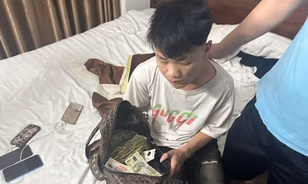 Hà Giang: Trộm hơn 100 triệu đồng tiền phúng viếng đám ma