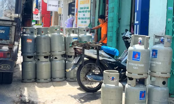Giá gas "quay đầu" giảm nhẹ