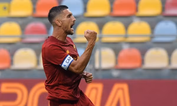 Roma muốn bán luôn cả đội trưởng