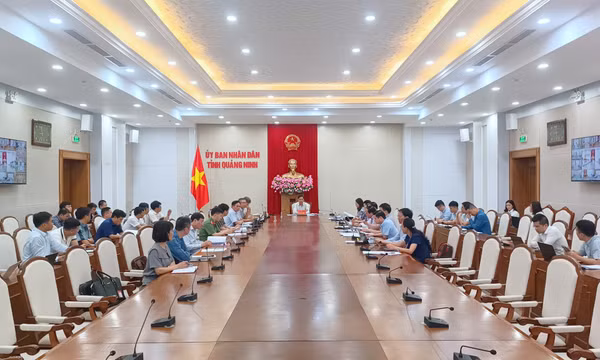 Nhanh chóng tháo gỡ khó khăn vướng mắc, đẩy nhanh tiến độ các dự án của ngành Điện
