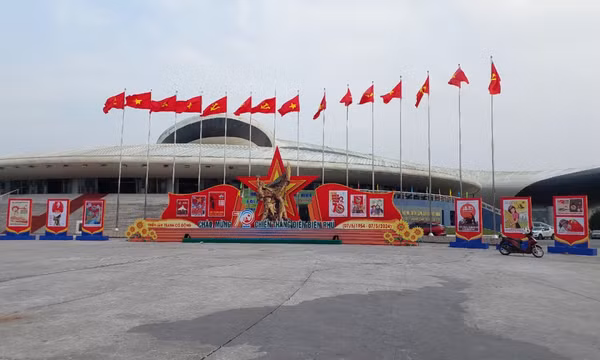 Triển lãm tranh cổ động chào mừng 70 năm chiến thắng Điện Biên Phủ