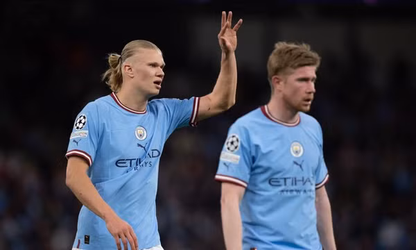 Pep Guardiola mang tin xấu cho fan Man City