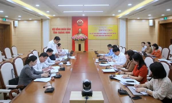 Ban Pháp chế HĐND tỉnh thẩm tra các dự thảo nghị quyết trình tại Kỳ họp thứ 18