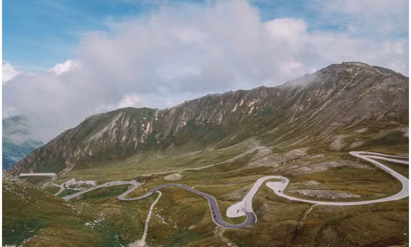 Ngắm cảnh sắc hùng vĩ của đèo Grossglockner ở Áo