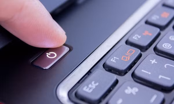 Vì sao cách 'chữa' đồ công nghệ nhanh nhất là tắt đi, bật lại?