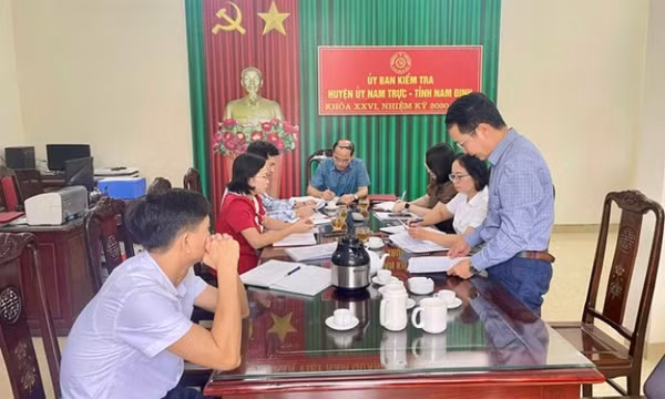 Kỷ luật Phó Hiệu trưởng trường THPT ở Nam Định vi phạm nồng độ cồn