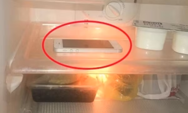 Có nên đặt smartphone vào tủ lạnh để làm mát nhanh?
