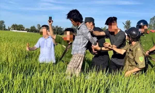 Bắt giữ đối tượng tâm thần chém 3 người thương vong