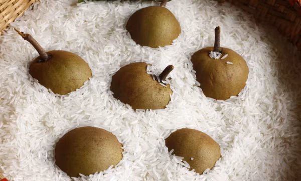 4 mẹo đơn giản biến quả xanh thành chín