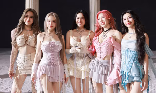 Nhóm nhạc 'Chị đẹp' ra MV