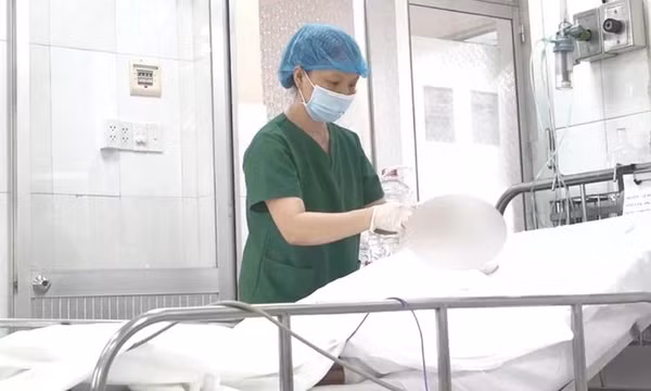 Chập điện khi sửa đường dây cáp ngầm, 4 công nhân bị bỏng