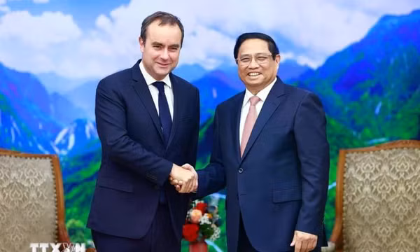 Thủ tướng Phạm Minh Chính tiếp Bộ trưởng Bộ Quân đội Cộng hòa Pháp