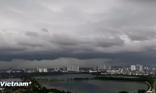 Các khu vực trên cả nước có mưa về đêm, Nam Bộ đề phòng mưa đá