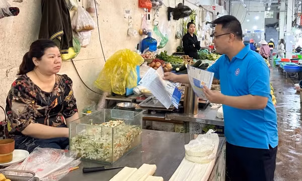 Tạo thuận lợi để người dân tiếp cận với chính sách BHXH, BHYT