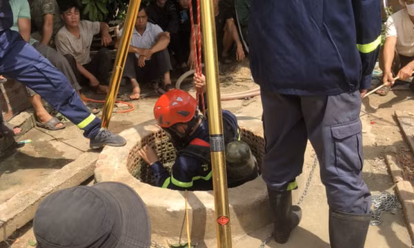 Hai anh em ruột ngạt khí chết dưới giếng sâu