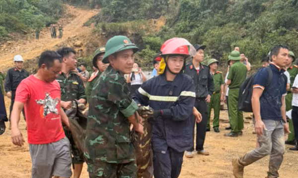 Lở núi, 3 công nhân tử vong