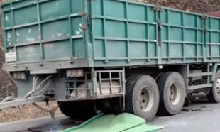Ô tô kéo rơ moóc va chạm với xe máy, một người tử vong