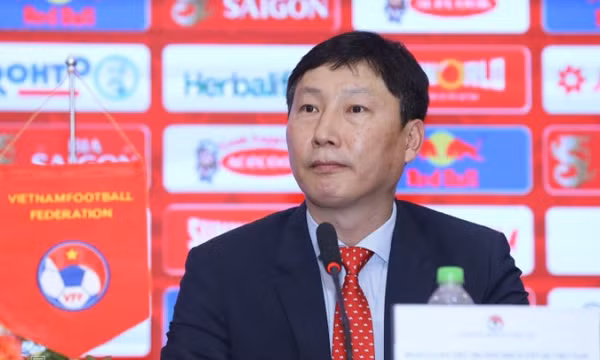 HLV Kim Sang-sik: 'Trung thành và quyết tâm là nền móng để chiến thắng'