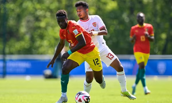 LĐBĐ Indonesia phải xin lỗi vì CĐV phân biệt chủng tộc với U23 Guinea